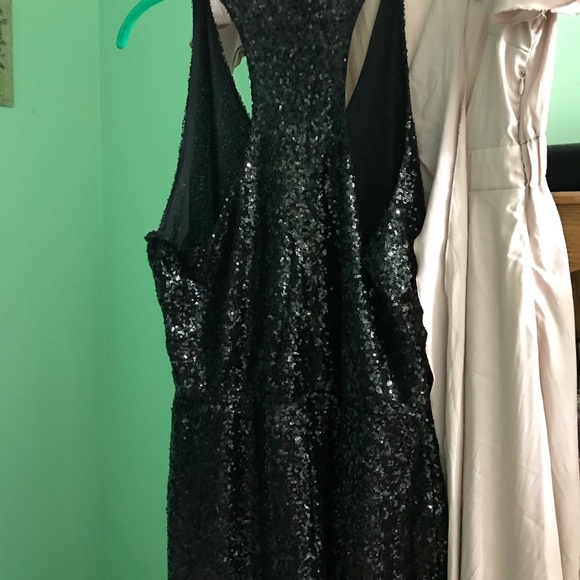 Beautiful sequin full length jumpsuit - Picture 5 of 10